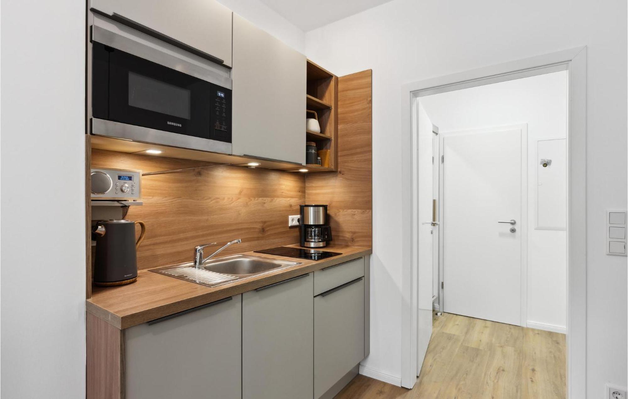 Pet Friendly Apartment In Naumburg With Kitchen Экстерьер фото